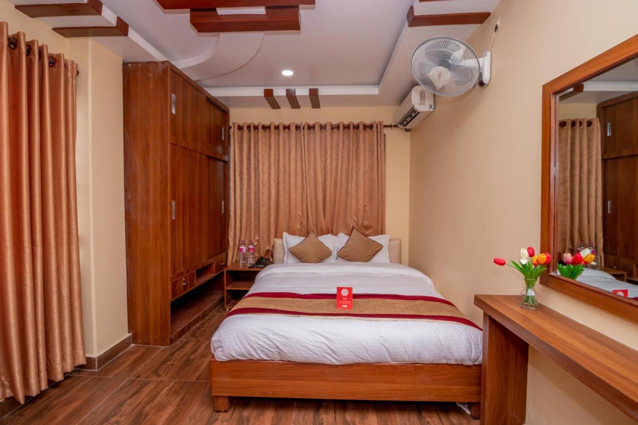 Oyo 253 Hotel Pinnacle Pokhara Esterno foto