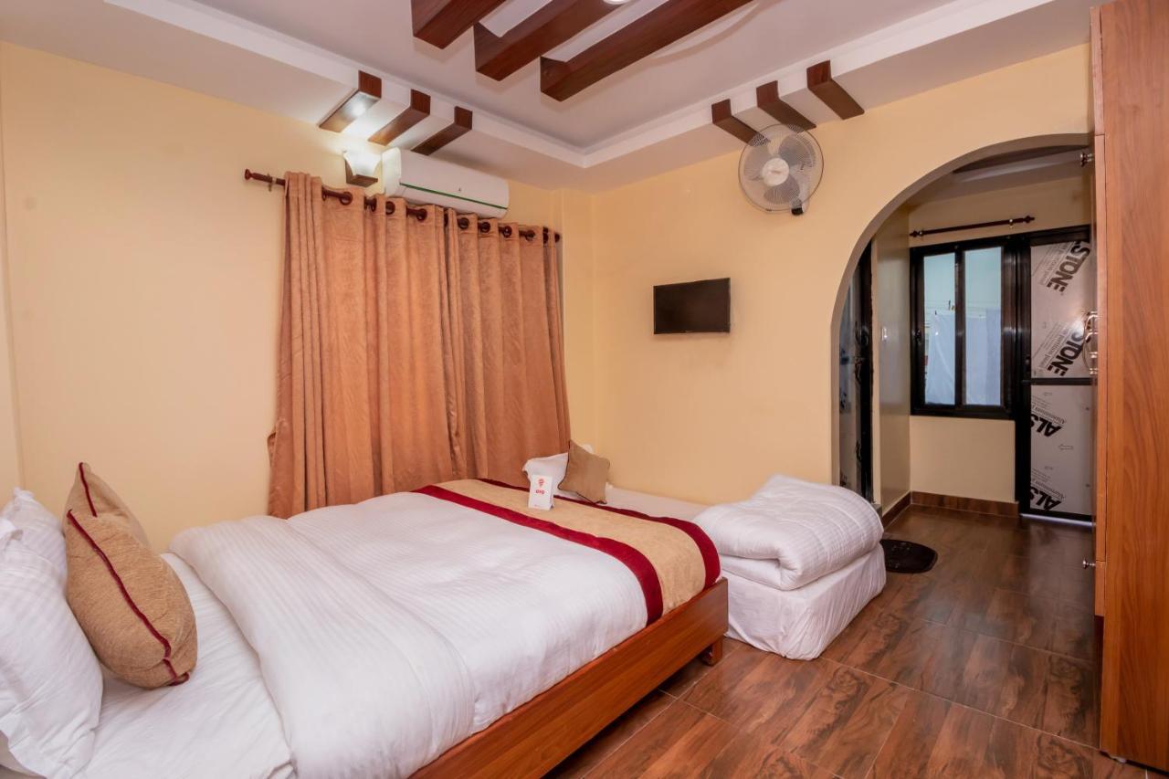 Oyo 253 Hotel Pinnacle Pokhara Esterno foto